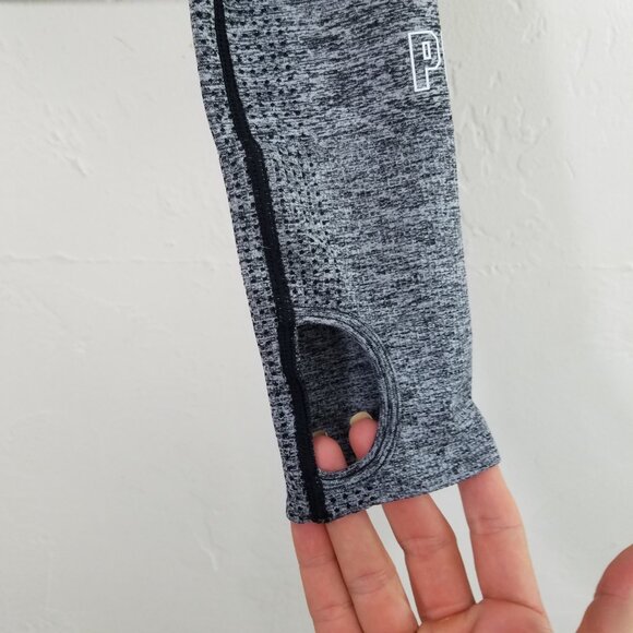 PINK Victoria's Secret Seamless Long Sleeve Thumbhole Crop Top Gray Size M - Picture 2 of 5